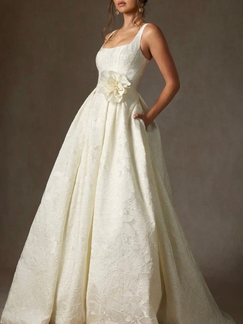 Azazie Ruby Floral Jaquard Wedding Dress with Waist Flower Size 6 Nwt